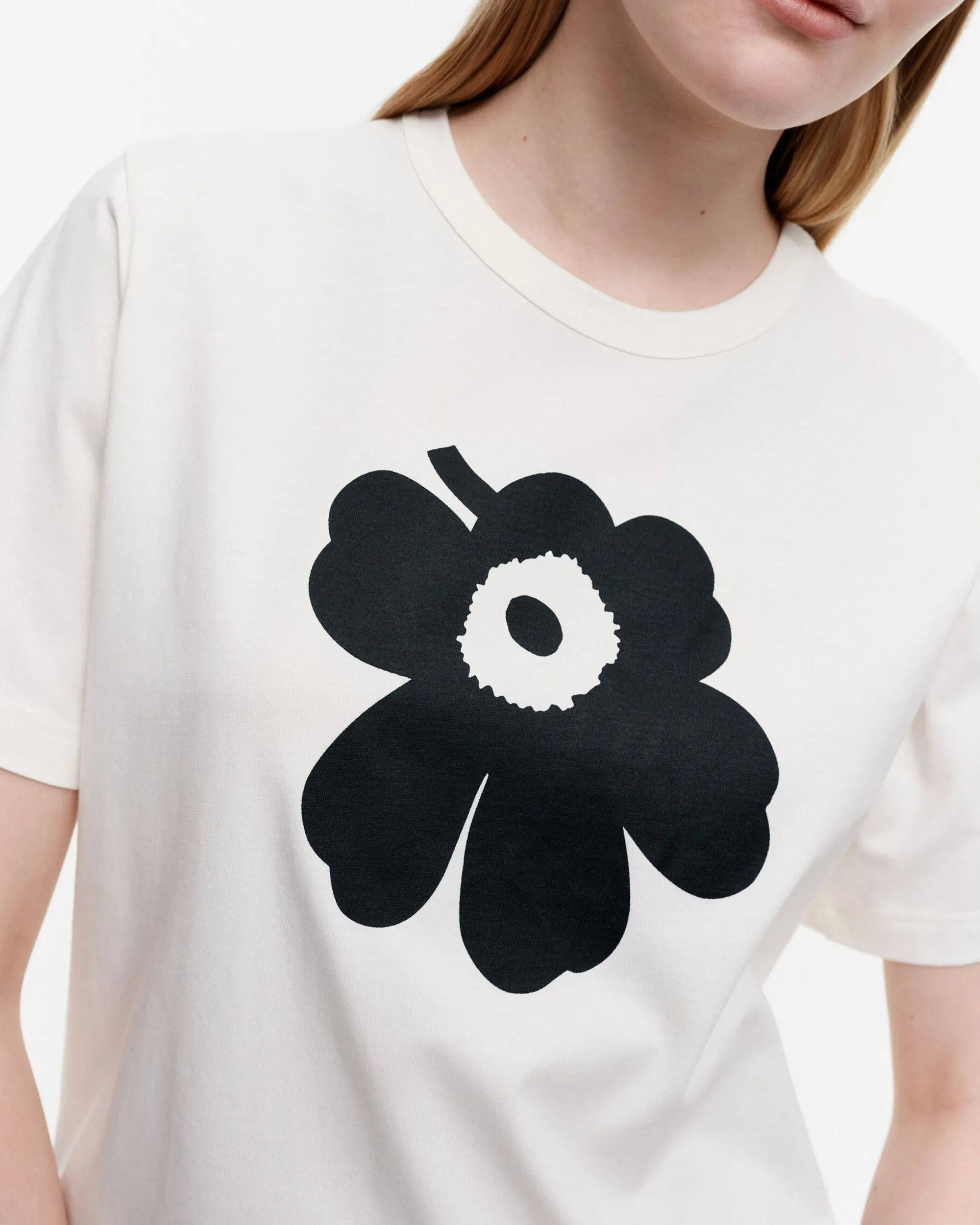 Marimekko Paidat Ja Tunikat>Erna Relaxed Unikko Placement T-Paita